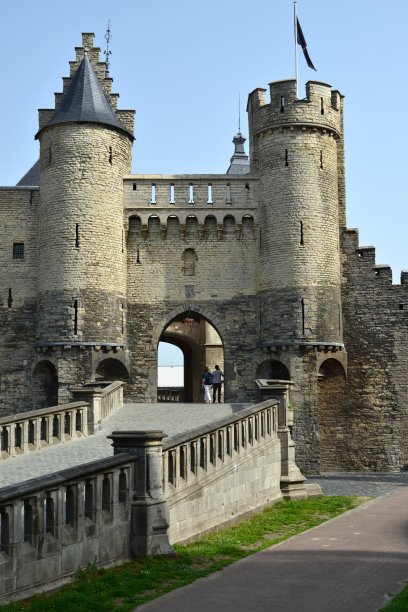 安特卫彭城入口吊桥图片下载