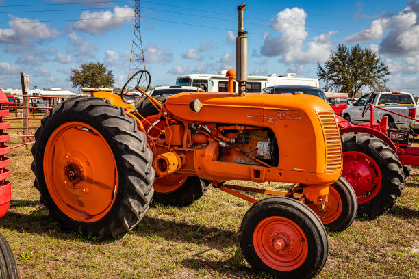 1946年CO OP E3型农用拖拉机图片下载