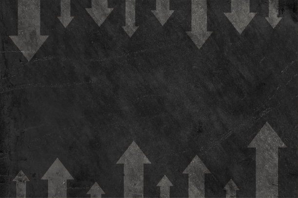 水平空白粗糙纹理艺术复古的grunge黑色背景与许多褪色的白色涂抹油漆笔触箭头指向上下上下的顶部和底部边缘水印边界像粉笔画在黑板上图片下载