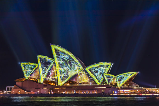 Syd V22在整个tele皇冠上图片下载