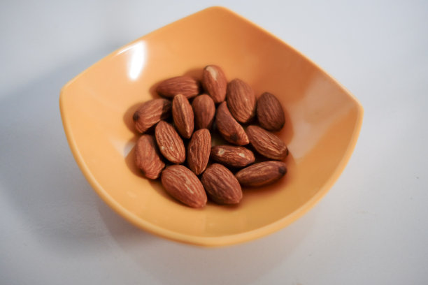 杏仁图片下载