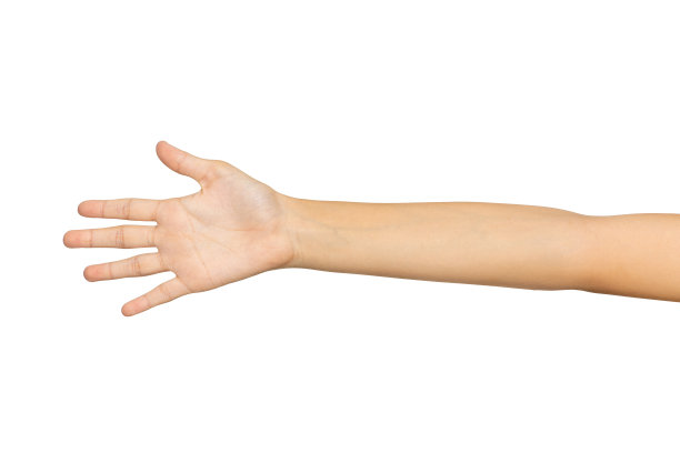 女孩的手和胳膊伸向什么东西图片下载