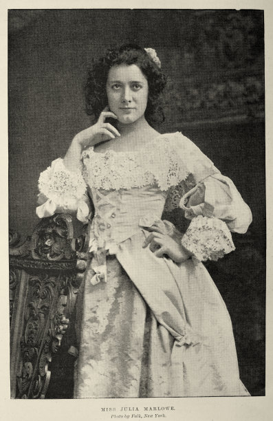 朱莉娅·马洛，出生于英国的美国女演员，以诠释威廉·莎士比亚的戏剧而闻名于19世纪90年代图片下载