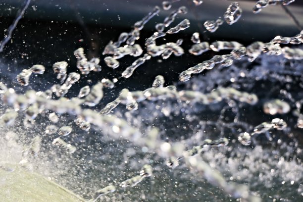 断裂的链条图片下载