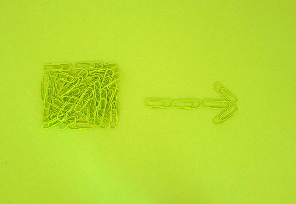 经营理念，跳出思维定式，颠覆、转型、创新，用回形针平铺，自由复制空间图片下载