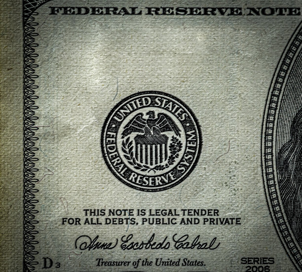 旧版100美元纸币上的美国联邦储备系统标志。美国货币上的美联储标志特写。宏观垃圾风格的照片。图片下载