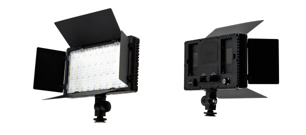 照片和视频灯隔离在白色背景上。LED灯用特殊的百叶窗形成光通量。照片和视频照明灯具。图片下载