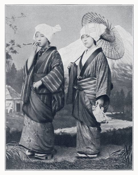 两个年轻的日本女人，半色调印刷，1900年出版图片下载