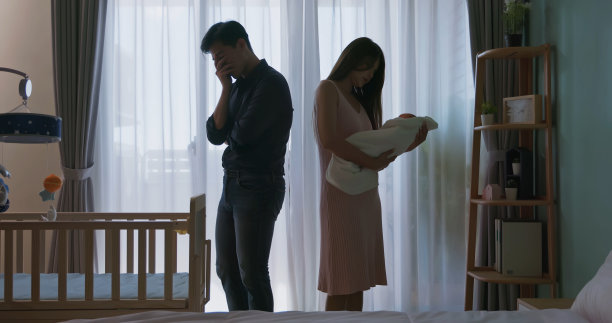 初为父母的人有争吵图片下载