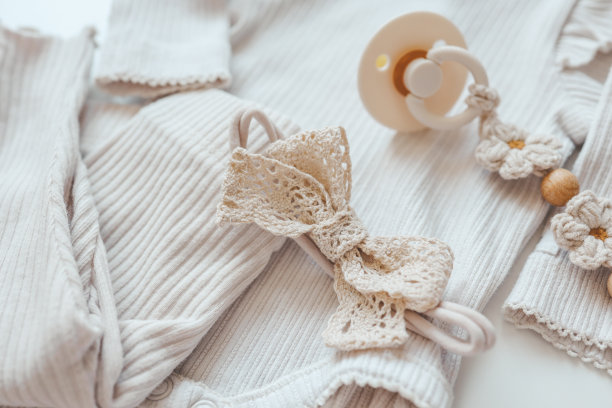 新生儿配件，发结和奶嘴图片下载