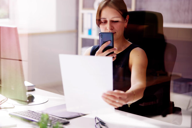 用手机拍摄文件图片或照片图片下载