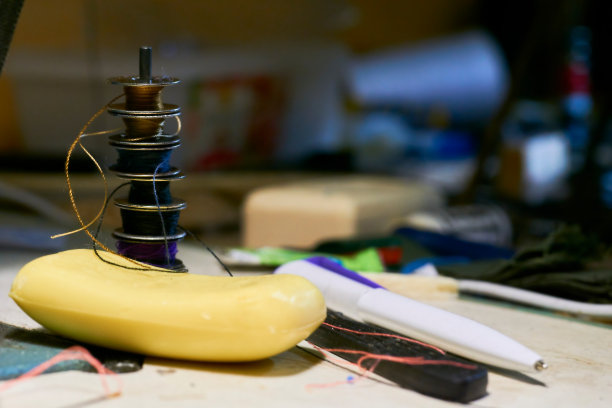 裁缝车间。线轴，肥皂，钢笔图片下载