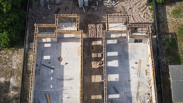 房屋家庭建筑工地。建造房屋。佛罗里达。以上无人机照片。图片下载