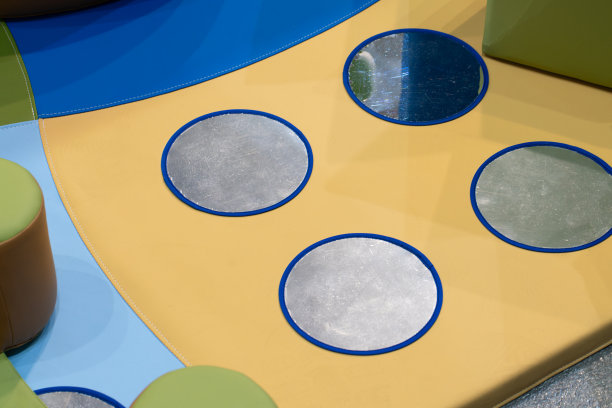 儿童游乐场的一角图片下载