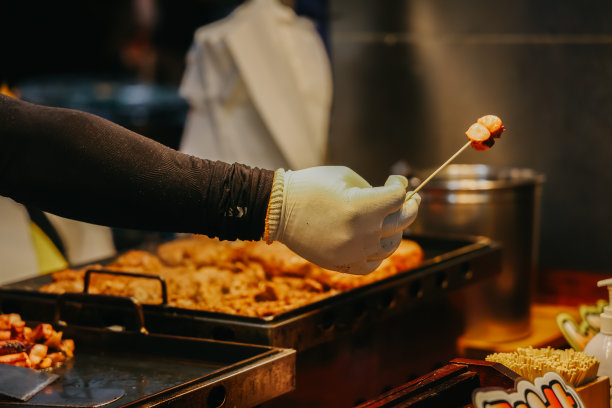 东门夜市美味的街头小吃之一。图片下载