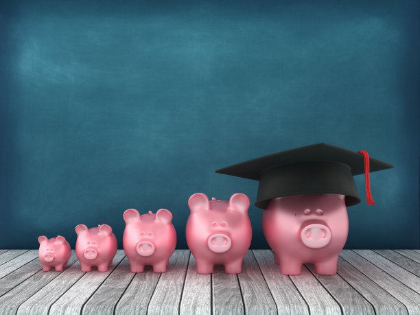 存钱罐毕业典礼图片下载