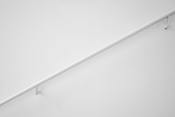 体系结构。白色房间内部。空环境背景。图片下载