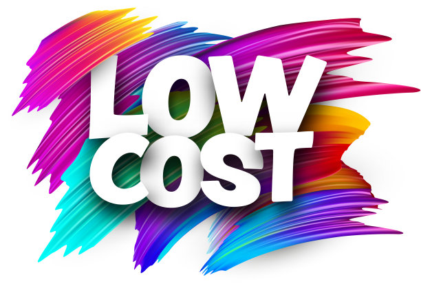 低成本的纸字标志与彩色光谱油漆刷笔画在白色。图片下载