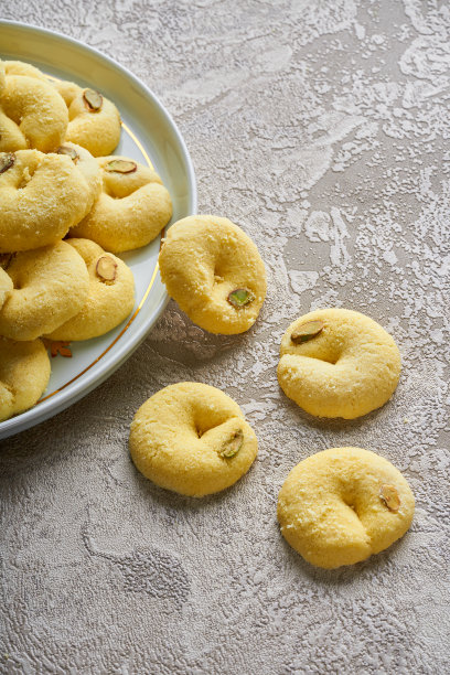 叙利亚开斋节糖果的特写照片，其在阿拉伯语中的名字是:ghariba图片下载