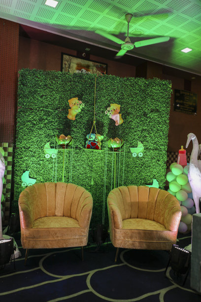 生日聚会的现代休息区照片图片下载