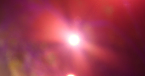 粉红色紫色散景抽象模糊背景节日交通红灯汽车在道路上闪闪发光的圆形动画3D。背景与闪烁明亮的形状闪烁的灯光在现代城市图片下载