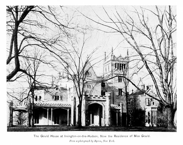 美国纽约州哈德逊河畔欧文顿的林德赫斯特或古尔德的哥特式住宅图片下载