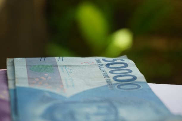 印尼盾的股票照片，印尼的官方货币。适合金钱帮助主题图片下载