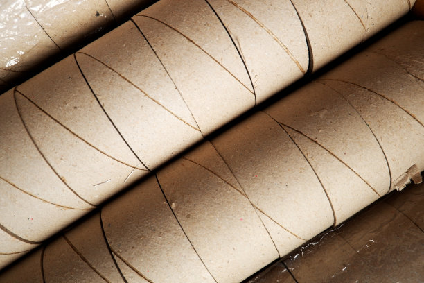 卷筒透明包装，胶带芯，右斜影高亮存量照片图片下载