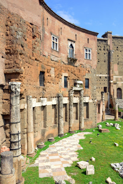 图拉真市场，世界上现存最古老的购物中心，意大利罗马图片下载