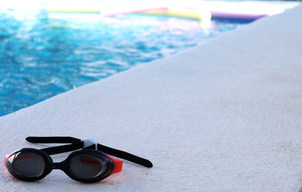 游泳眼镜图片下载