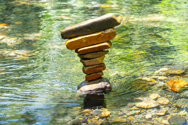 石头的平衡，照片和图像，冥想，瑜伽和禅宗图片下载