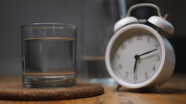 该喝水了图片下载