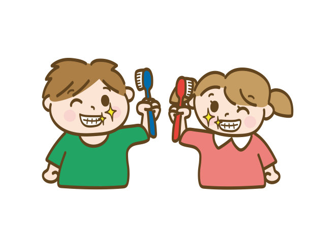 牙齿洁白，刷牙微笑的男孩和女孩_小学低年级学生_学步儿童图片下载