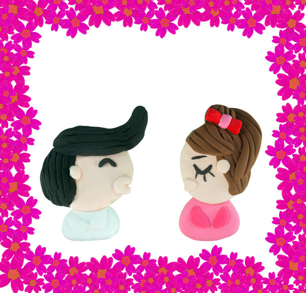 橡皮泥制作的接吻人套装图片下载