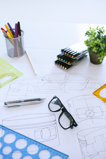 汽车设计和活塞草图图片下载