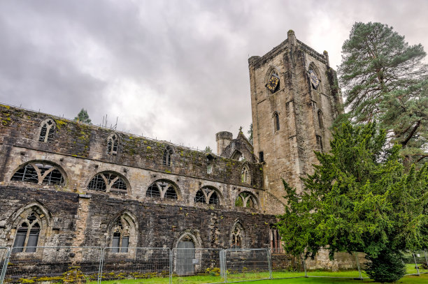 苏格兰邓克尔德历史悠久的大教堂遗址图片下载