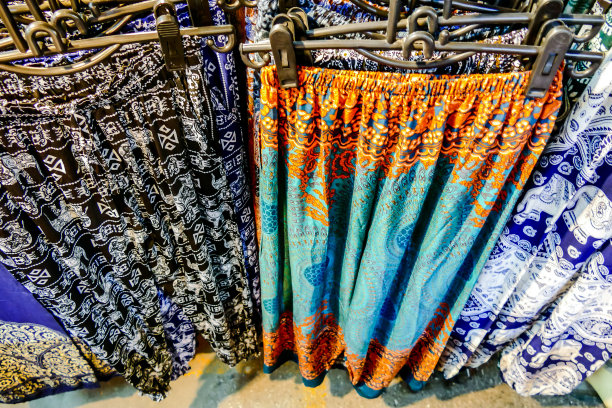 成堆的地毯，数码照片图片作为背景图片下载