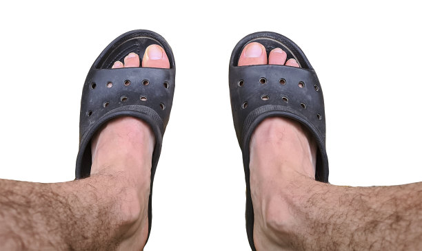 穿着凉鞋的男子腿俯视图孤立的照片图片下载