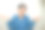 一名印尼亚裔男子身穿蓝色衣服，以白色为背景，正在拍摄各种表情的照片图片下载