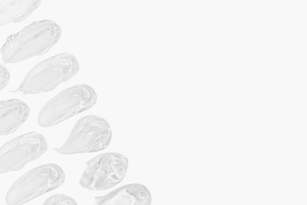 一套涂透明化妆品凝胶。在浅色背景上。图片下载