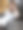 特写照片中，迷人的红发女性穿着医院的病号服，坐在医院候诊室的皮革扶手椅上，看着智能手机屏幕，鼻中隔成形术(鼻中隔偏曲手术和鼻子整形)，重点放在前景图片下载