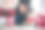 照片正面迷人的女士躺在地板上拿着银行卡选择礼物网上商店app舒适服务神奇的时间房间房子室内图片下载