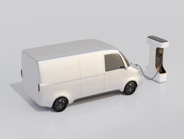 在充电站充电的电动货车后视图图片下载