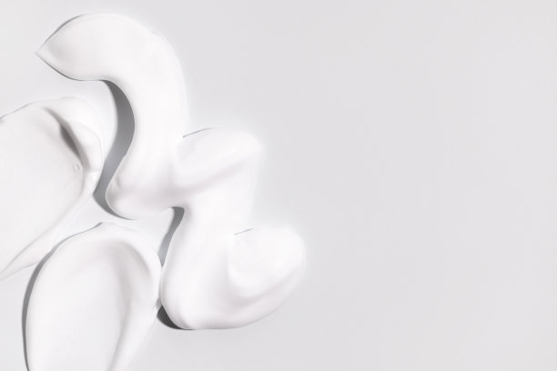 纹理泡沫摩丝泡沫化妆品涂抹样品在浅色背景图片下载