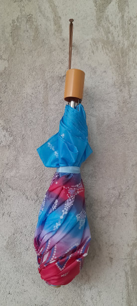 彩色折叠伞图片下载