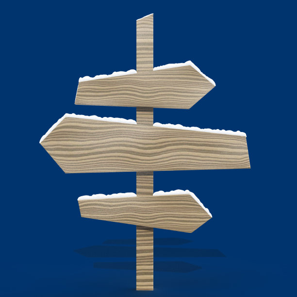 木制方向指示牌，上面有雪，交通指示牌图片下载