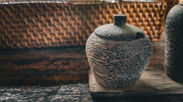 审美照片的香料持有人存储厨房香料，非常适合餐馆图片下载