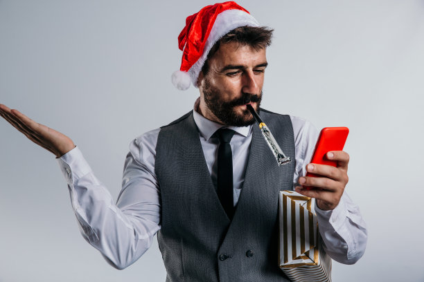 商人在工作室庆祝新年图片下载