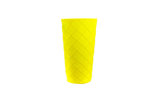 白色背景上的黄色水玻璃模切图片图片下载