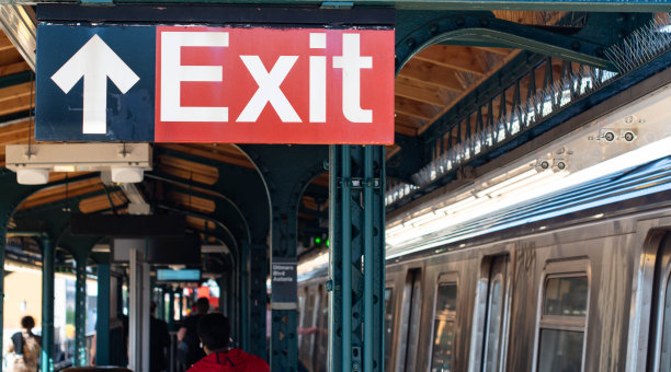 纽约出口标志地铁公共交通复制空间背景图像图片下载